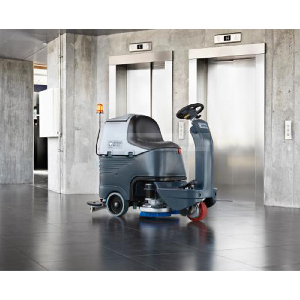 Nilfisk BR752 Mid-Sized Ride On Floor Scrubber / Dryer