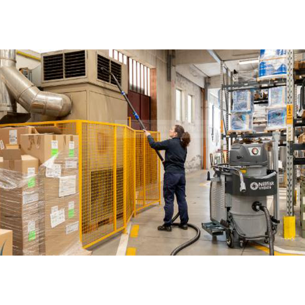 Nilfisk VHB436 Industrial Battery Vacuum Cleaner