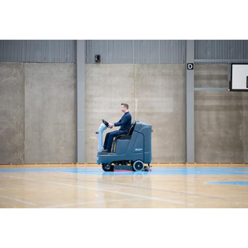 Nilfisk SC4000 Mid Sized Ride On Floor Scrubber / Dryer