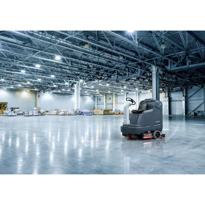 Nilfisk SC5000 Large Ride On Floor Scrubber / Dryer