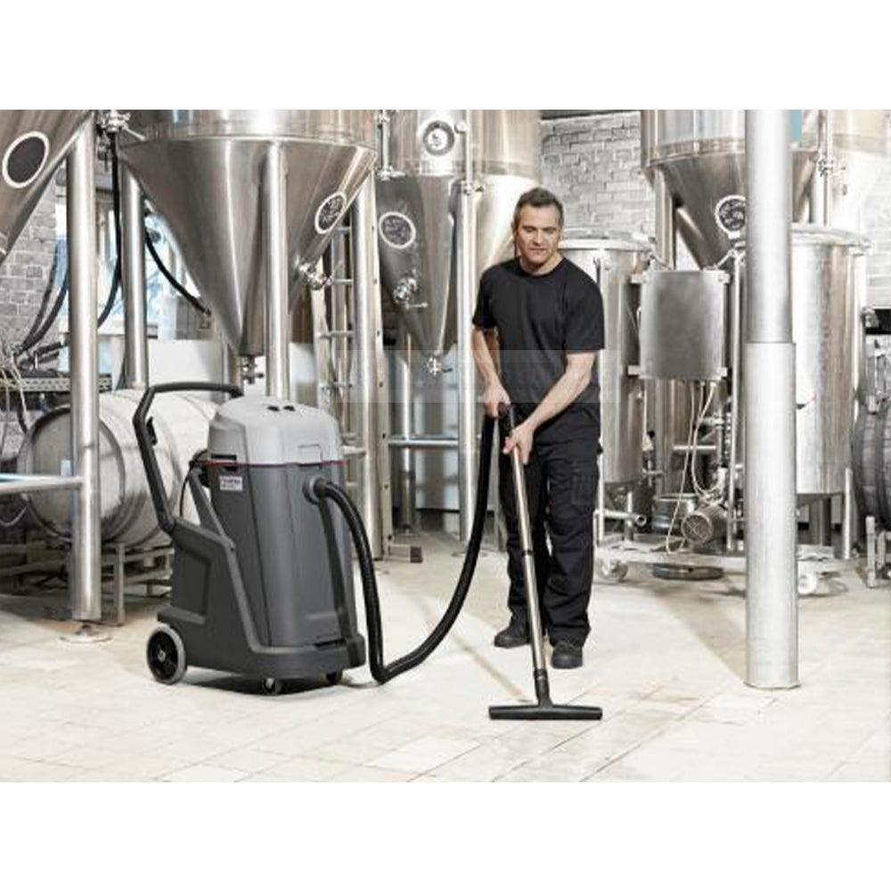 Nilfisk VL500 Wet & Dry Vacuum Cleaner